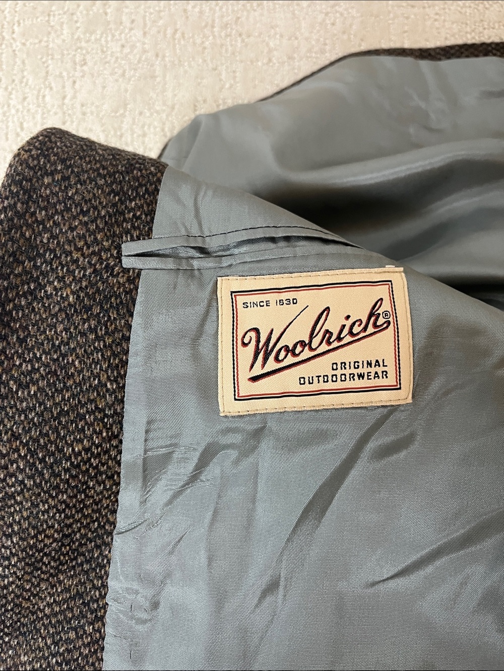 Woolrich Men's Brown Herringbone Wool Blazer fits size L, no size tag - Picture 3 of 3